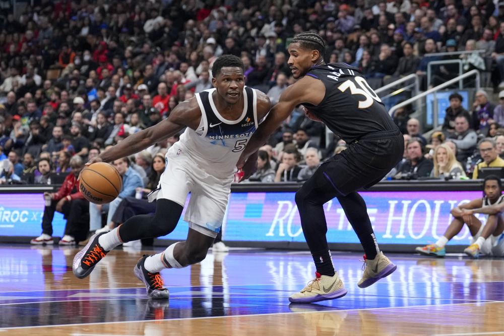 经过刻苦训 经过刻苦训